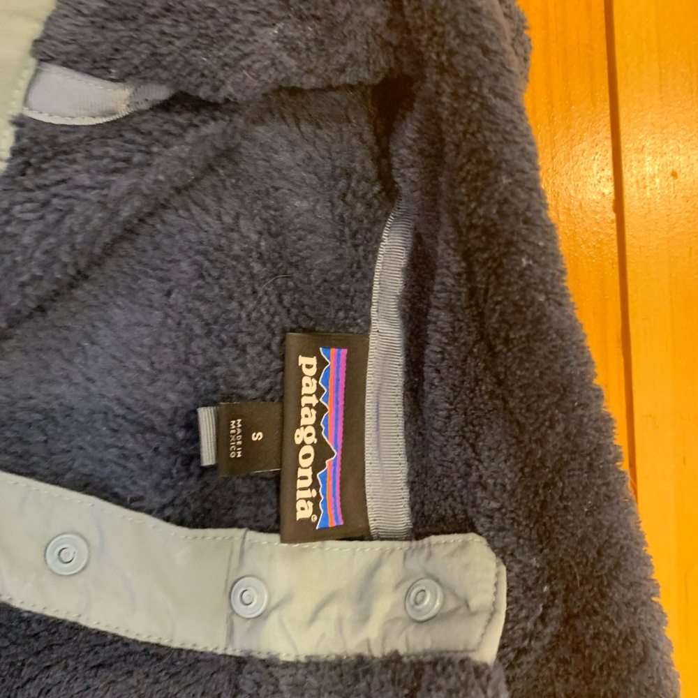 PATIGOINA pullover sweatshirt - Picture 3 of 3
